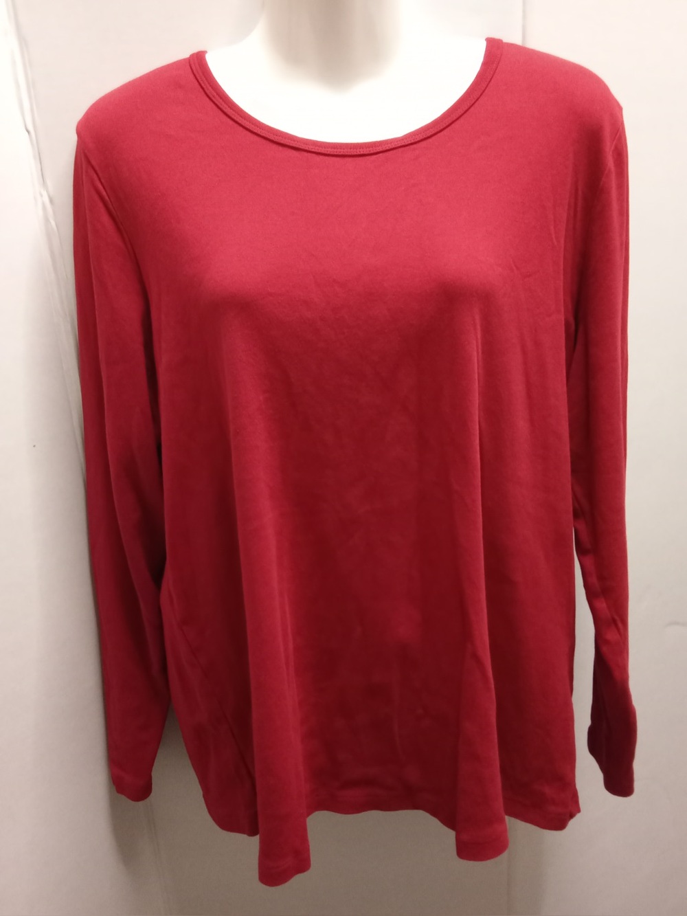Women's Red Long Sleeve Scoop Neck Top Tee Shirt Tag Missing Fits Like XL A2